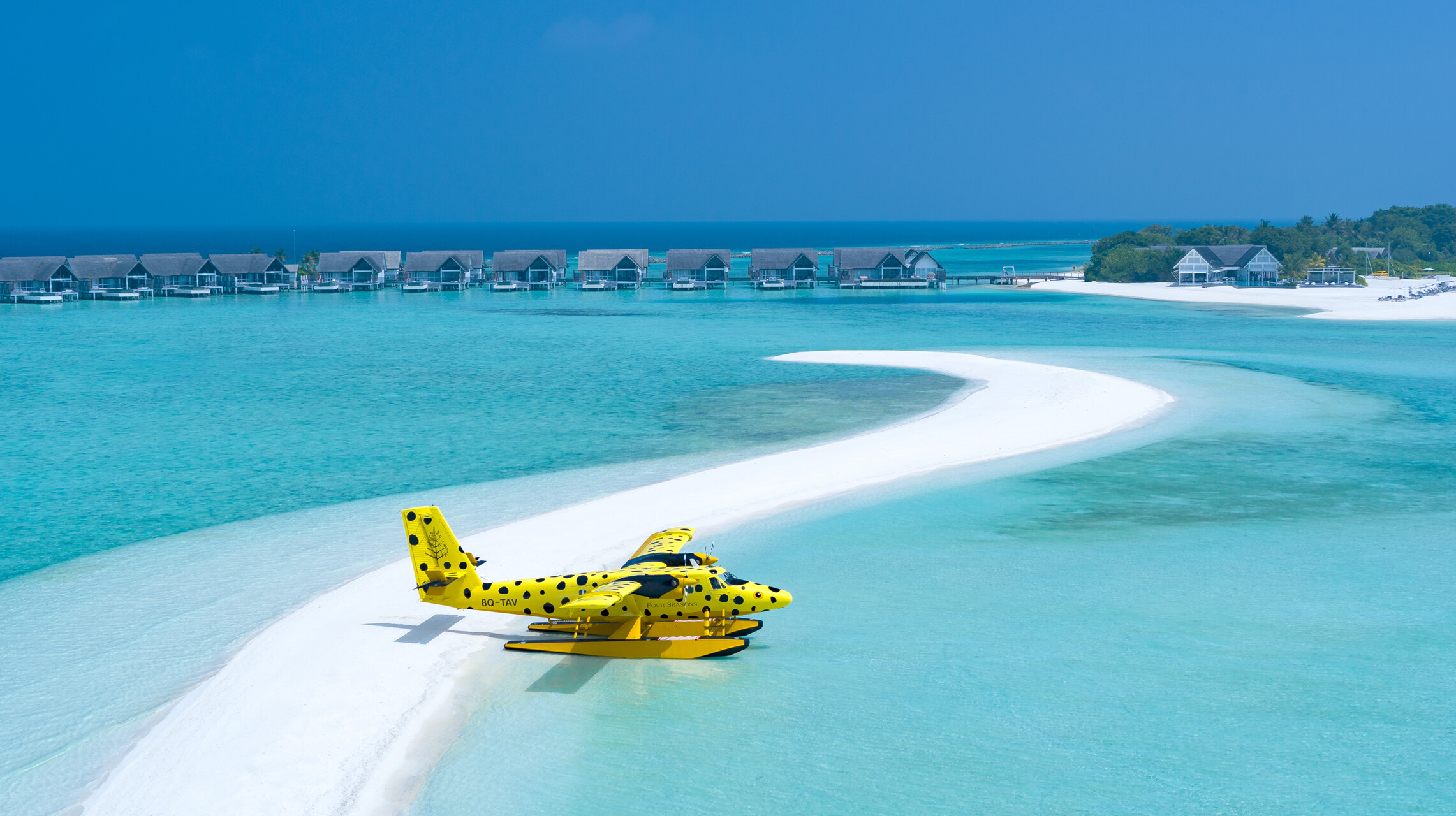 Four Seasons Landaa Giraavaru Seaplane