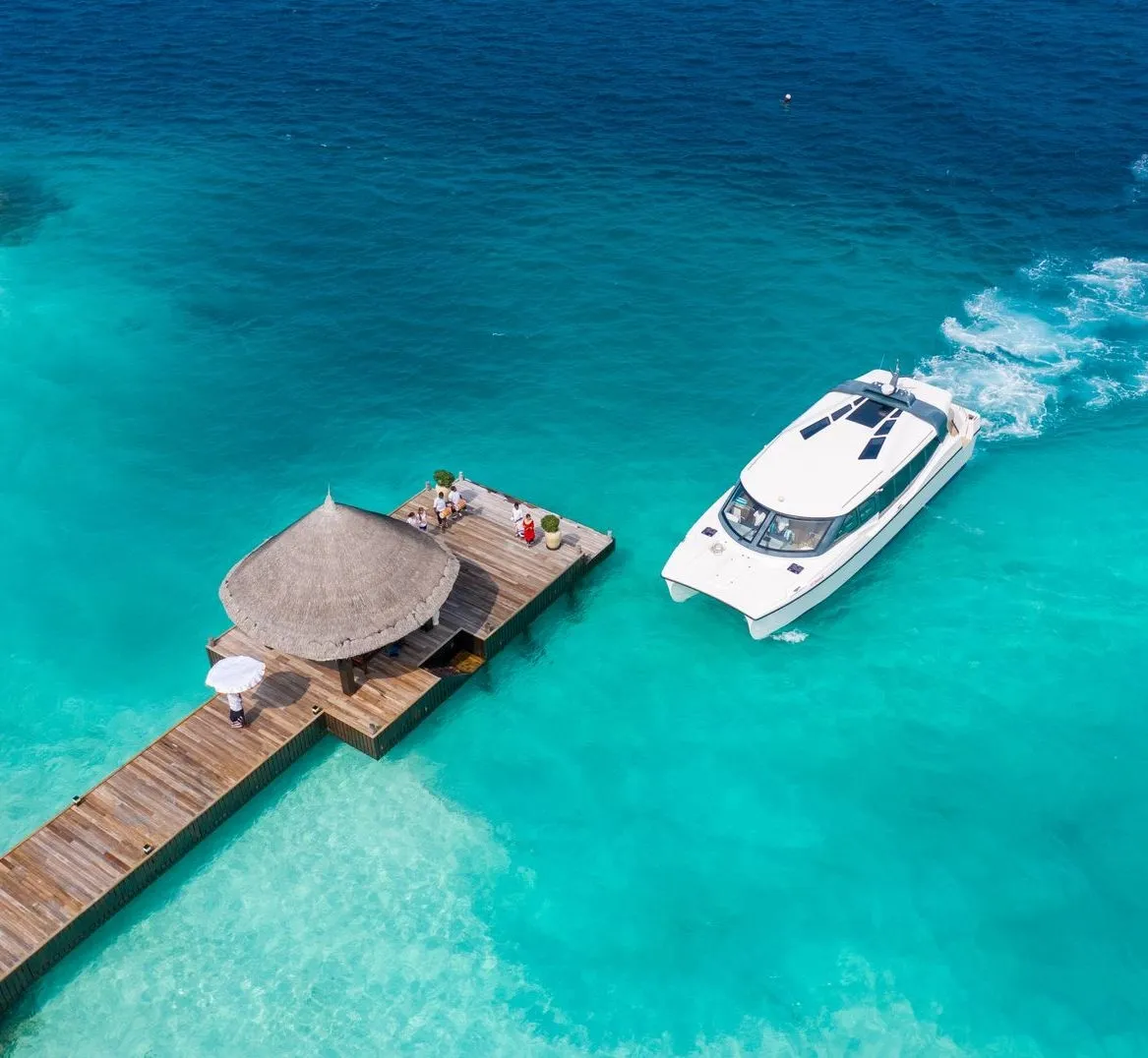 Ozen Reserve Bolifushi Yacht